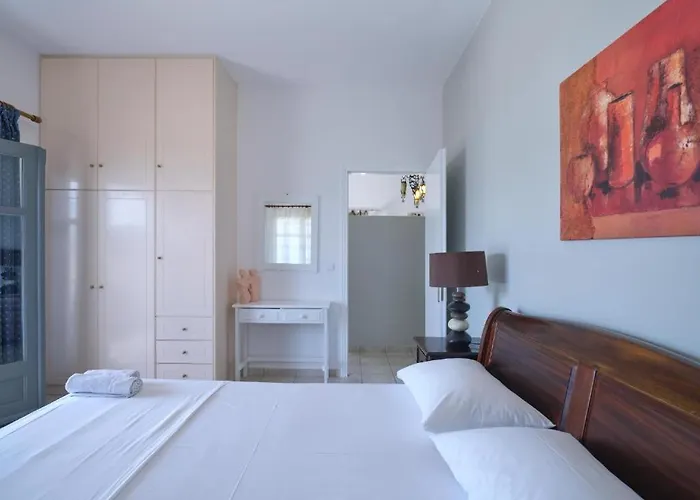 Alexandros Naousa (Paros)